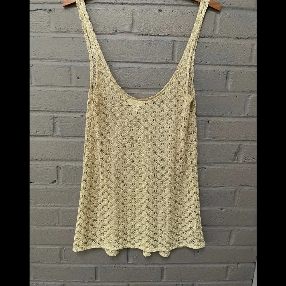 Anthropologie Papier-mâché gold spun tank top S